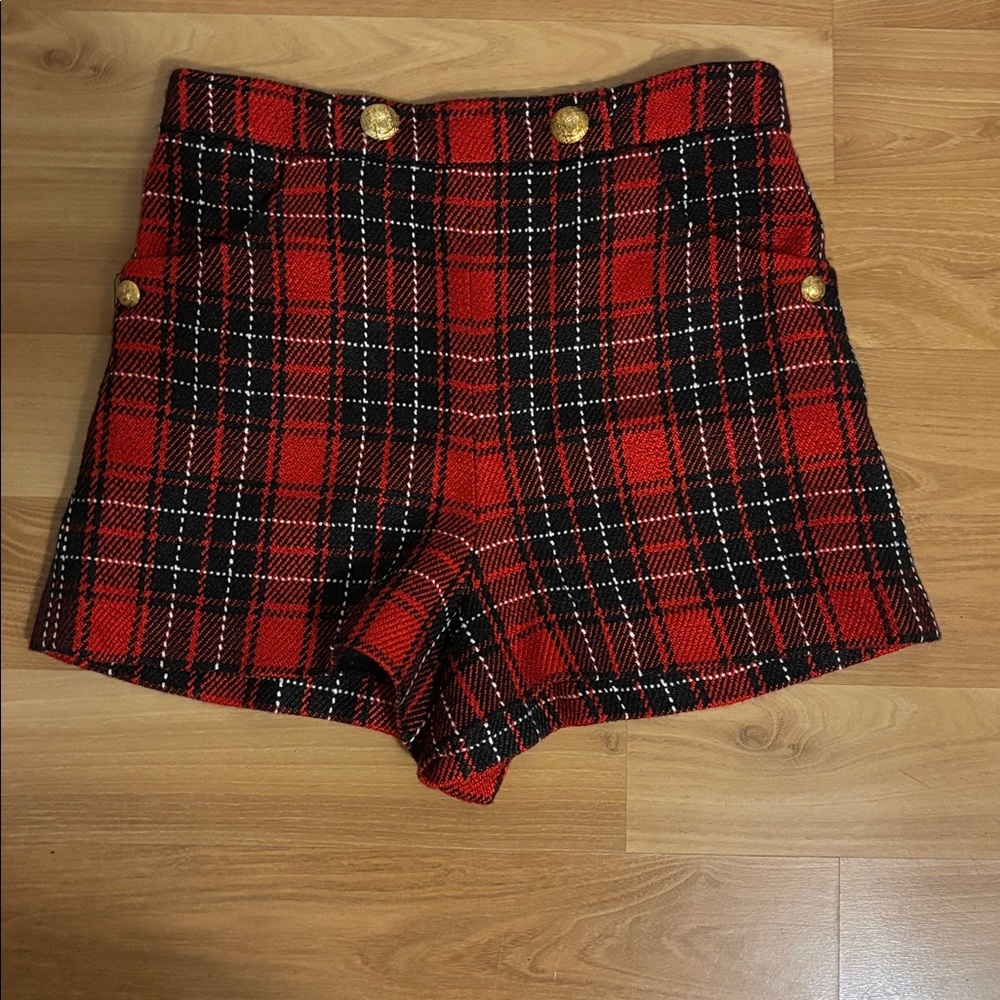 🌻• Zara • Plaid Shorts • - Picture 2 of 5